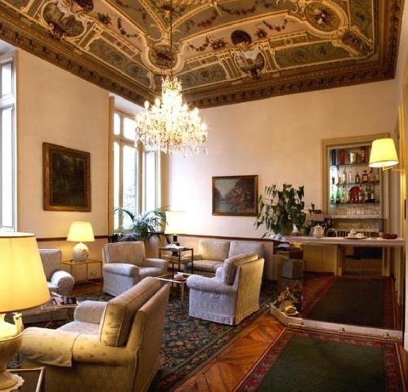 Conte Biancamano Hotel 3*